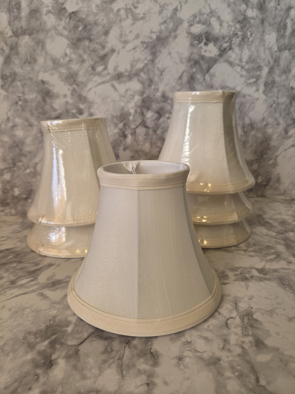 Wellmet Chandelier Shades, ONLY FOR CANDELABRA BULBS, Clip-on Fitter Lamp Shades